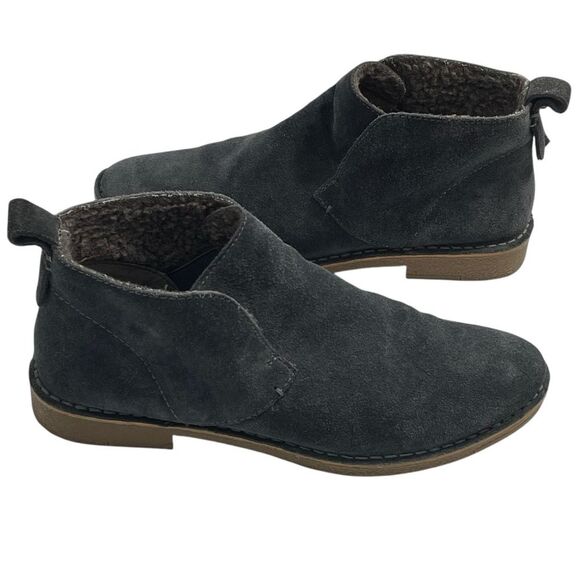 Dolce Vita Ankle Boots Size 7.5 Grey Suede Sherpa Lined Slip on Shoes - Picture 1 of 8